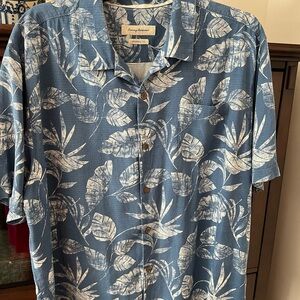 Tommy Bahama Blue and White Leaf Print Men's Shirt